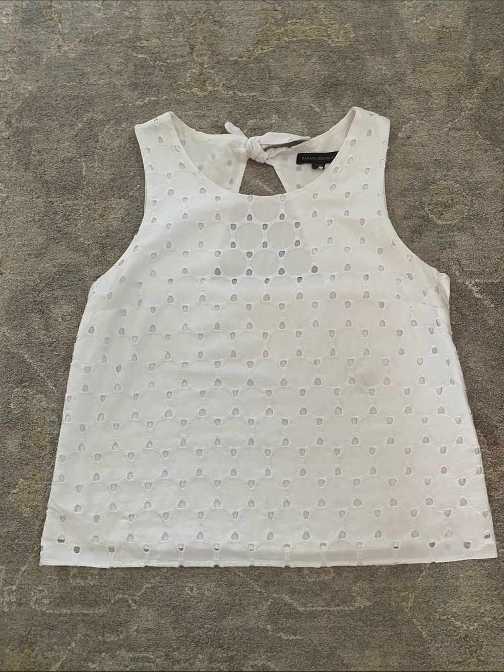 Banana Republic White Eyelet Top Keyhole Tie Back Small
